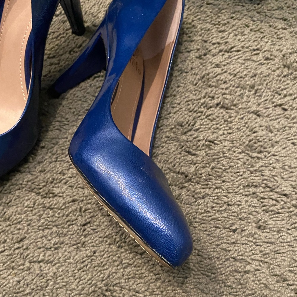 Vince Camuto Blue heels - Picture 4 of 6